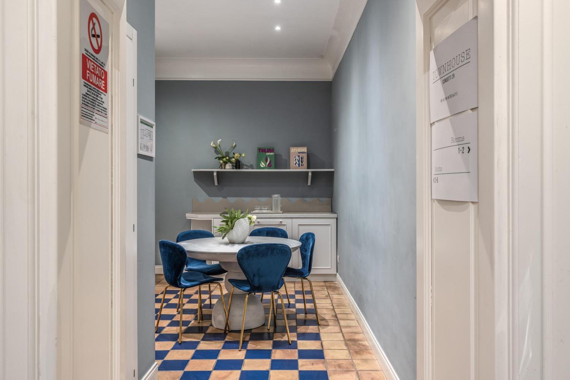 Townhouse Condotti 29 Roma Exterior foto